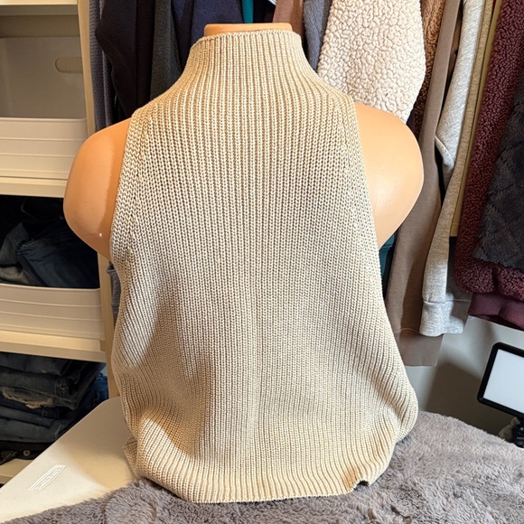 Madewell Beige Sleeveless Turtleneck Sweater - Picture 2 of 3